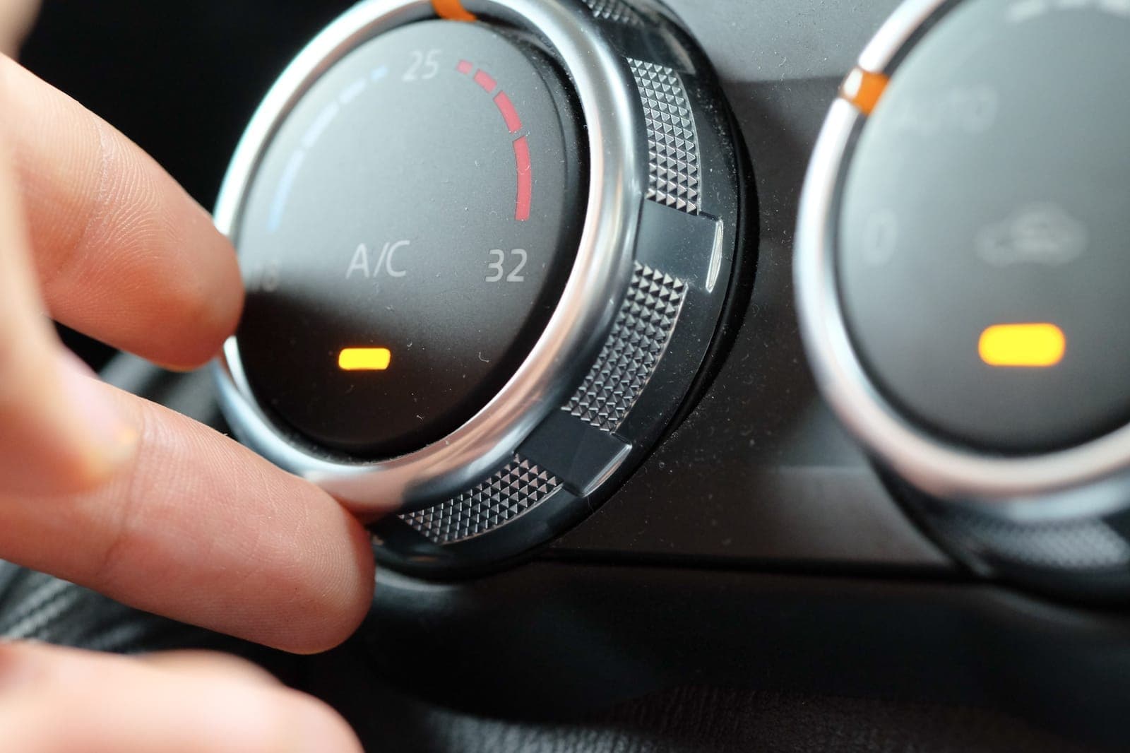 Car air conditioning and heating dashboard controls